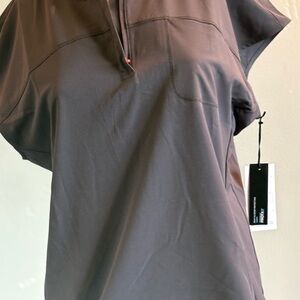 Infinity GNR8 Collection Gray Scrub Top Size Small NWT Size Small